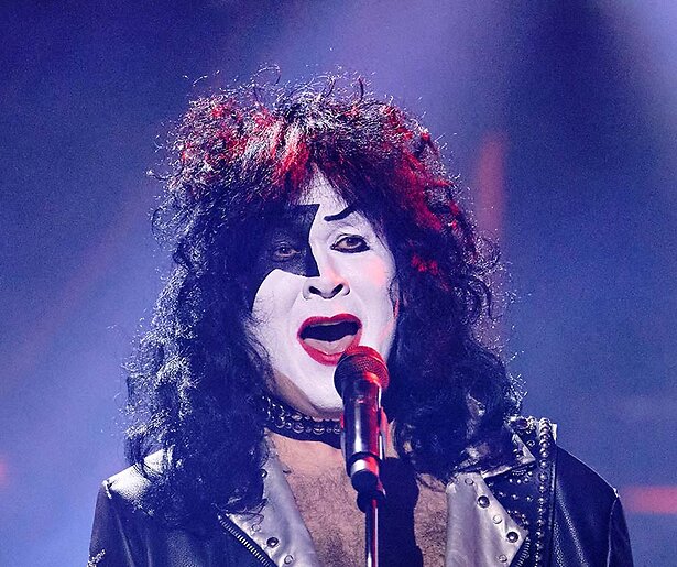 De tributeband Kiss Alive '75 treedt op in The Tribute: Battle of the Bands