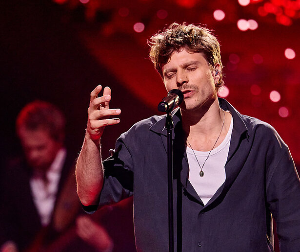 Charl Delemarre vertolkt Ramses Shaffy in The Tribute: Battle of the Bands