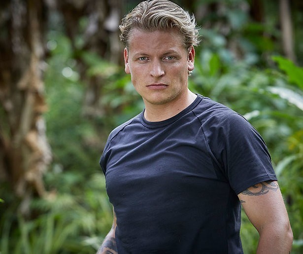 Thomas Berge lacht om kritiek op gebit in Expeditie Robinson