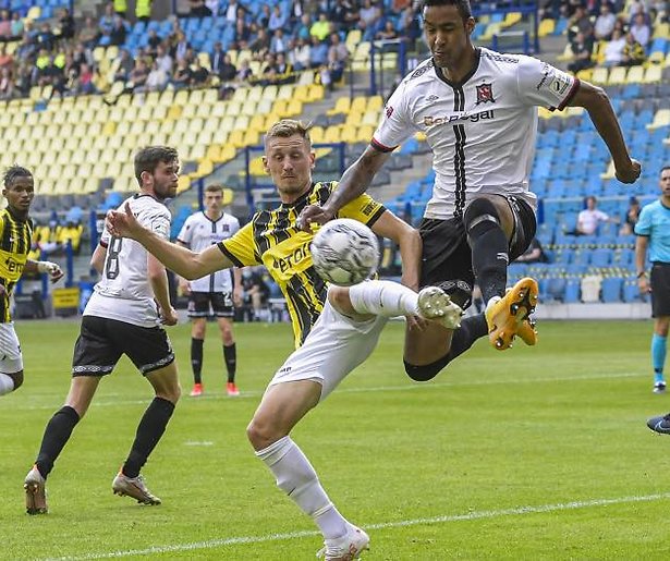 Vitesse en Feyenoord spelen return in Conference League
