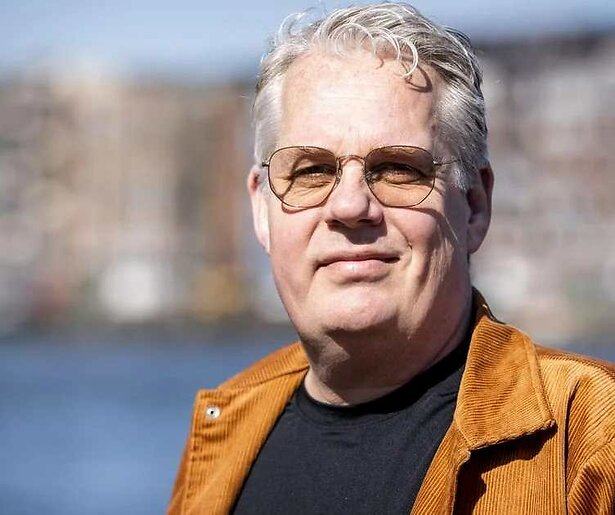 Thomas Acda speelt hoofdrol in dramaserie over vuurwerkramp Enschede: Bij Heldere Hemel