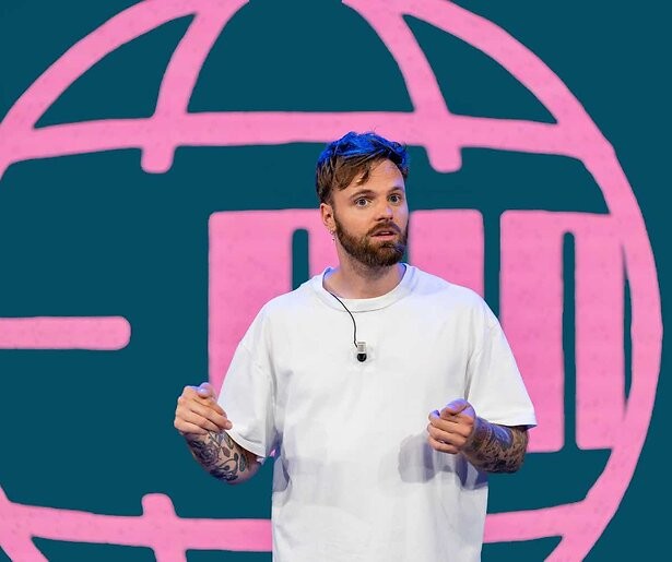 Nieuwe aflevering Boos: Wist John de Mol van vier eerdere aangiften?