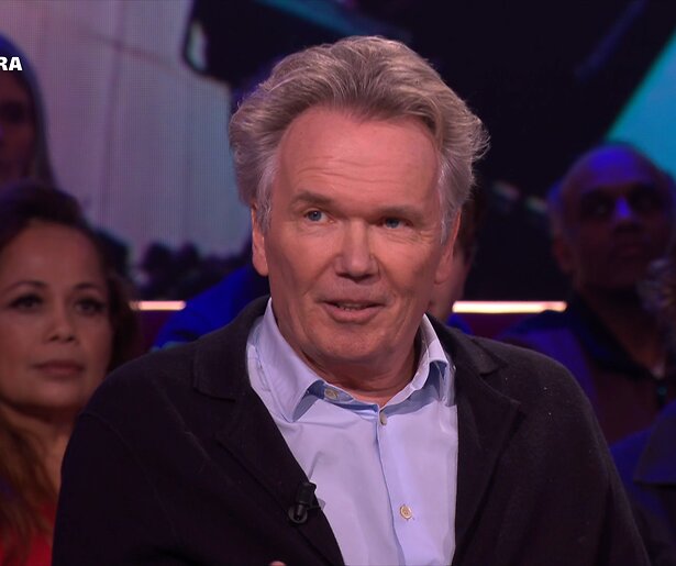 De TV van gisteren: Klein miljoen zien Tom Egbers zijn verhaal doen