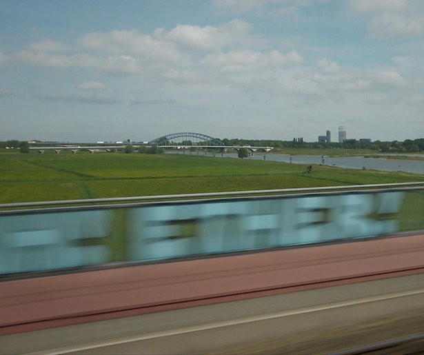 Omroep MAX verkent Nederland per trein in driedelige serie