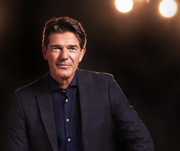 KRO-NCRV geeft Twan Huys reisprogramma