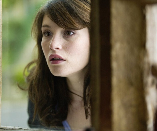 Tamara Drewe verandert van onzekere tiener naar hartenbreker