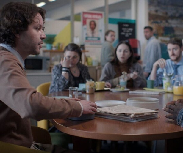 Thomas Höppener slaat eindelijk zijn vleugels uit in Telefilm: Project Herbert