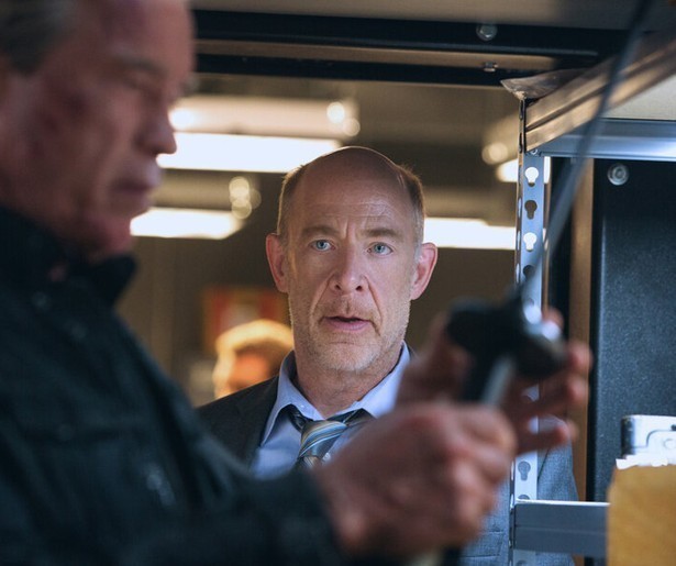 Arnold Schwarzenegger hangt weer de actieheld uit in Terminator Genisys