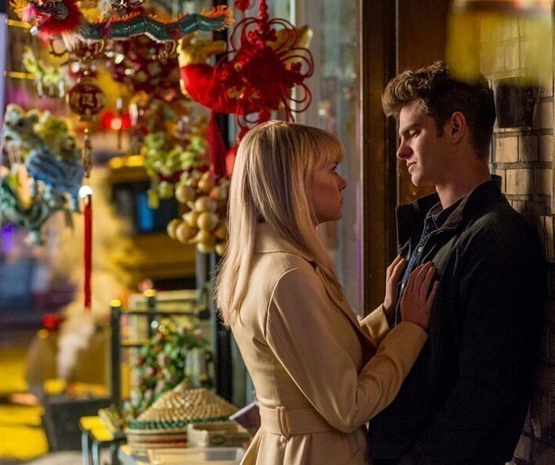 Andrew Garfield moet New York zien te beschermen in The Amazing Spider-Man 2