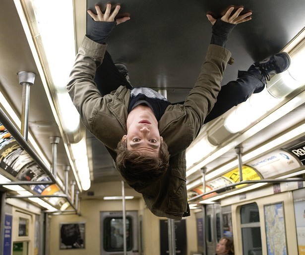 Andrew Garfield bestrijdt als ware superheld het kwaad in The Amazing Spider-Man