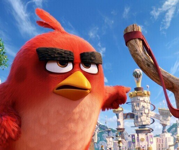 De vogels vechten tegen de varkens in The Angry Birds Movie