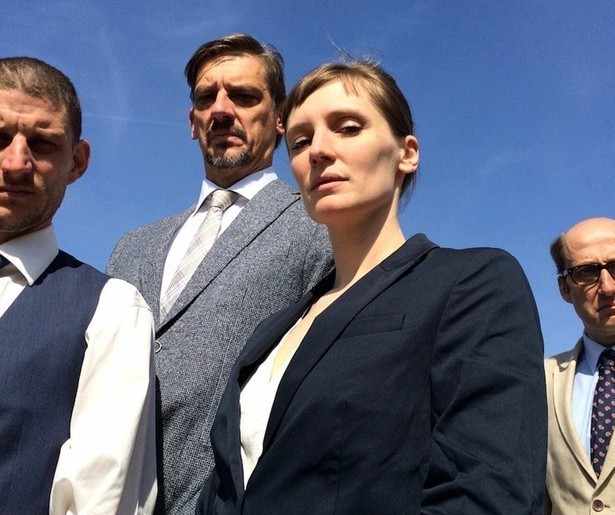 De keizer die geen keizer wil zijn in The Barefoot Emperor