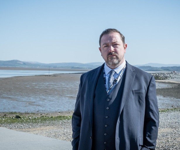 Marsha Thomason schittert in dubbelaflevering The Bay op NPO 2