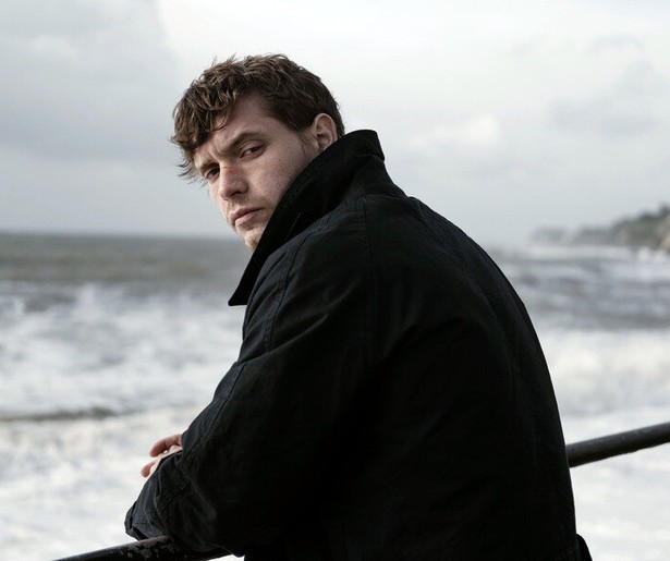 Billy Howle bijt zich vast in The Beast Must Die