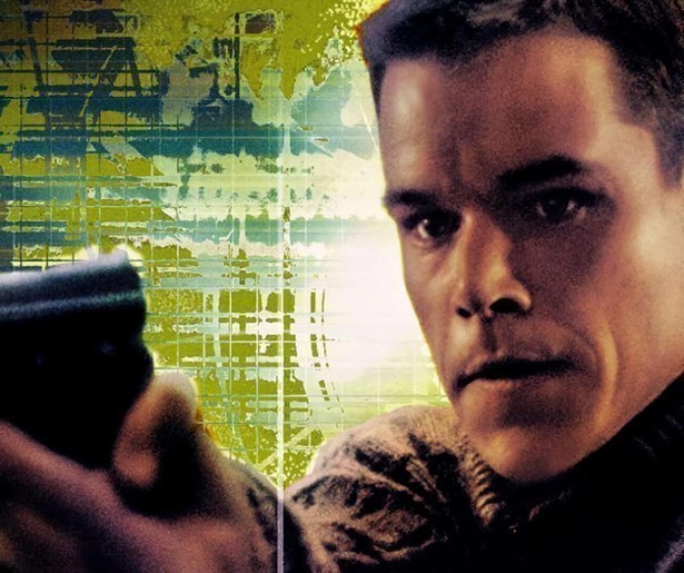 Matt Damon weet het even niet meer in The Bourne Identity