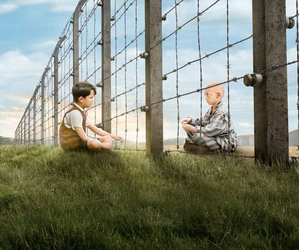 Asa Butterfield doorbreekt grenzen in The Boy in the Striped Pyjamas