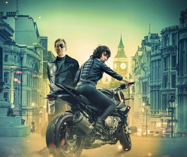 Olga Kurylenko bezorgt een gevaarlijk pakket in The Courier