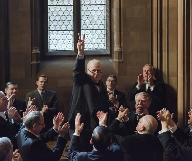 Aliens bezetten de aarde in The Darkest Hour