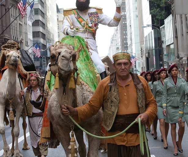 Sacha Baron Cohen neemt een nieuwe rol op zich in The Dictator