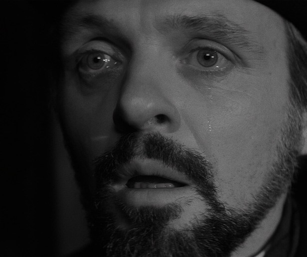 The Elephant Man wordt uit zijn lijden verlost