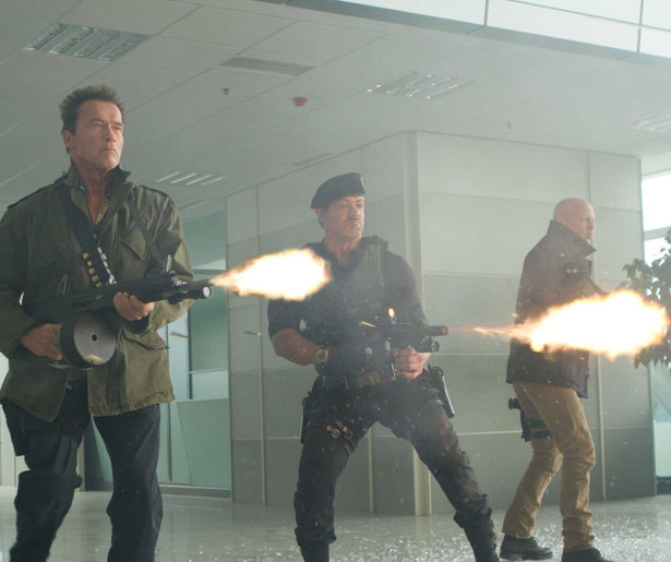 Hollywood-iconen vechten samen in The Expendables 2