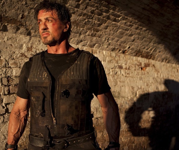 Sylvester Stallone schakelt een dictator uit in The Expendables