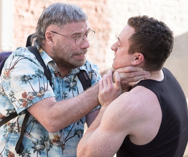 John Travolta stalkt een filmster in The Fanatic