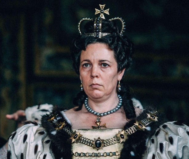 Koningin Olivia Colman heeft de touwtjes niet goed in handen in The Favourite