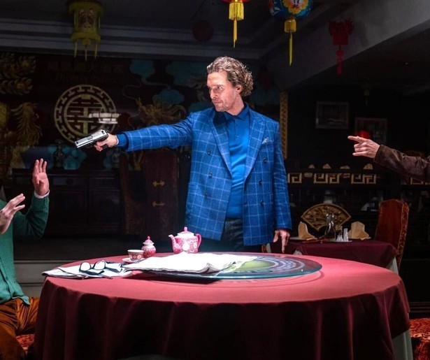 Matthew McConaughey is de koning van de softdrugs in The Gentlemen