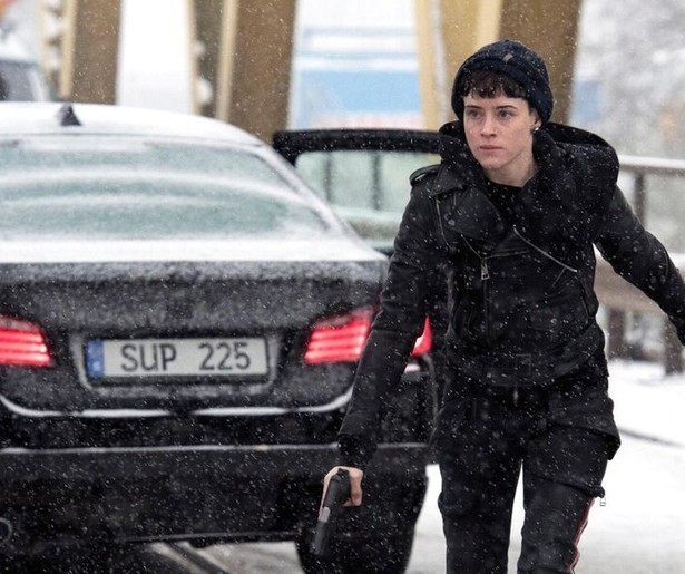 Claire Foy heeft een duidelijk doel voor ogen in The Girl in the Spider’s Web