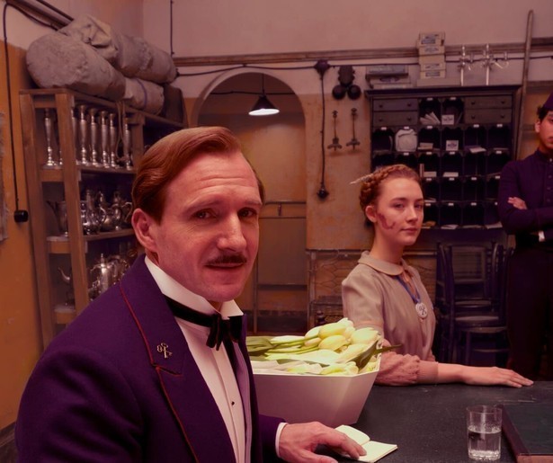 Ralph Fiennes blijkt niet door iedereen geliefd in The Grand Budapest Hotel
