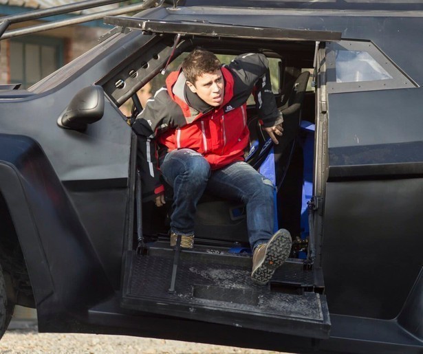 Toby Kebbell moet een overval zien te stoppen in The Hurricane Heist