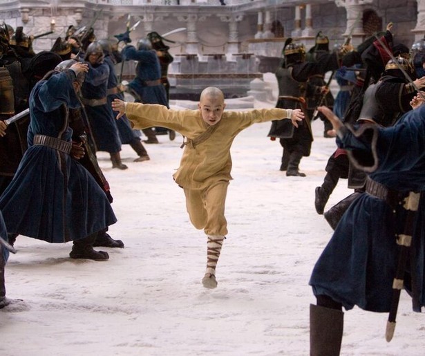 Aang beheerst vuur, water, aarde én lucht in The Last Airbender