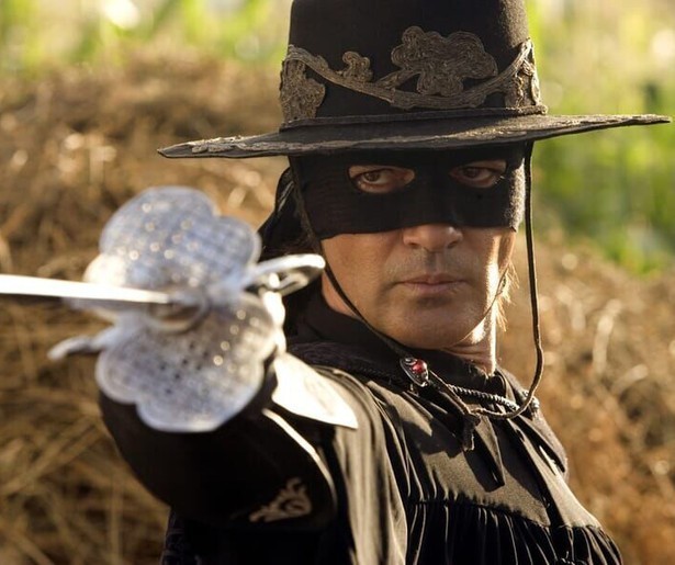 Antonio Banderas komt voor een moeilijke keuze te staan in The Legend of Zorro