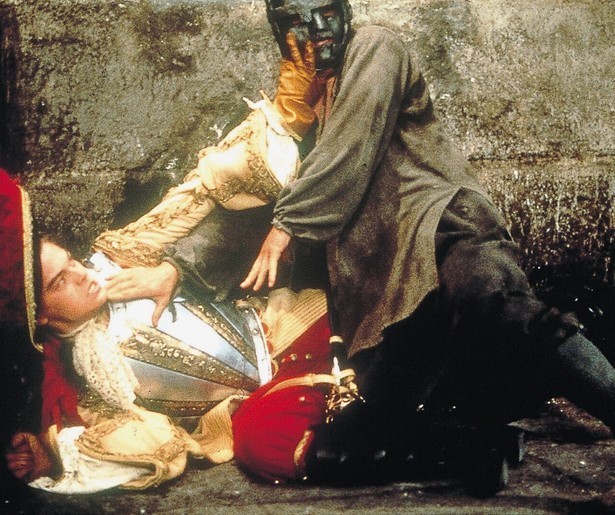 Leonardo DiCaprio vs. Leonardo DiCaprio in The Man in the Iron Mask