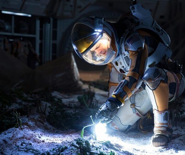 Matt Damon teelt aardappelen op Mars in sciencefiction The Martian