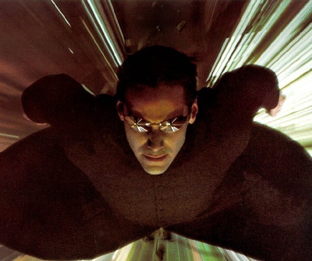 Laurence Fishburne heeft alle vertrouwen in Keanu Reeves in The Matrix Reloaded
