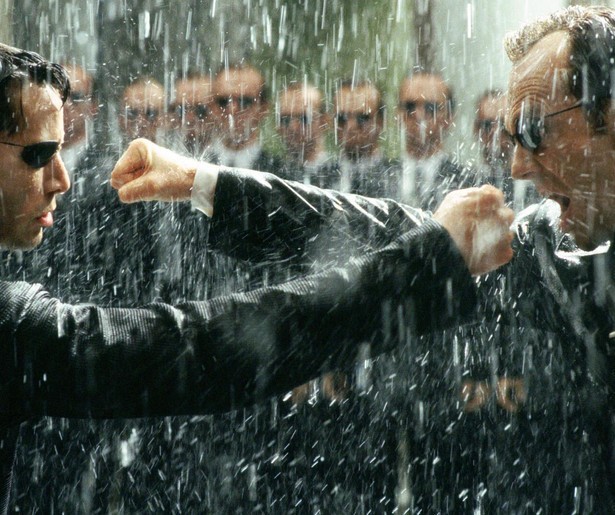 Keanu Reeves ontsnapt uit de Matrix