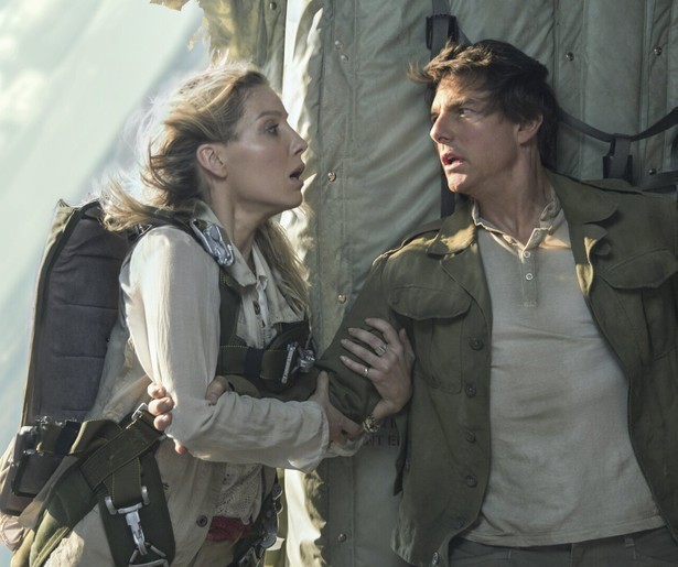 Tom Cruise veroorzaakt een hoop ellende in The Mummy