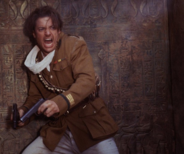 Brendan Fraser ontwaakt per ongeluk een mummie in avonturenfilm The Mummy
