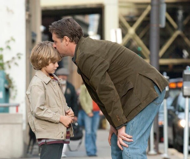 De spanningen lopen hoog op voor Russel Crowe in The Next Three Days