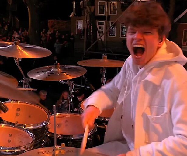 Drummer uit The Passion laat van zich horen: 'Dit is wat het drumstel met me doet'