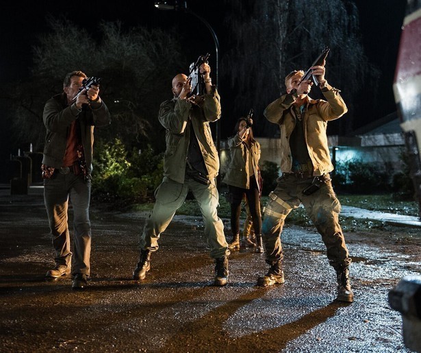 De buitenaardse wezen keren weer terug op aarde in The Predator