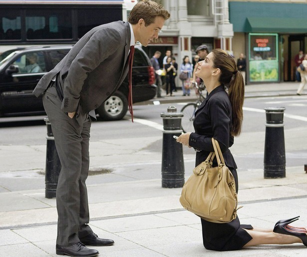 Ryan Reynolds moet verplicht trouwen met Sandra Bullock in The Proposal