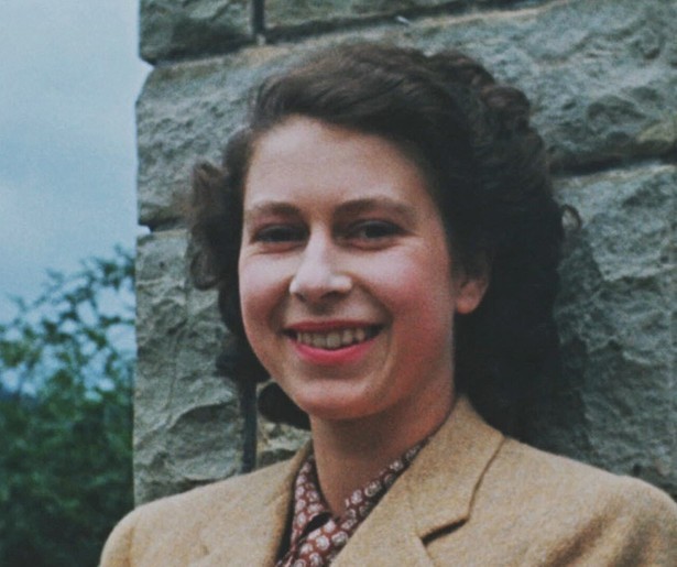 Beelden van de jonge Queen Elizabeth 