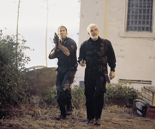 Nicolas Cage en Sean Connery redden toeristen