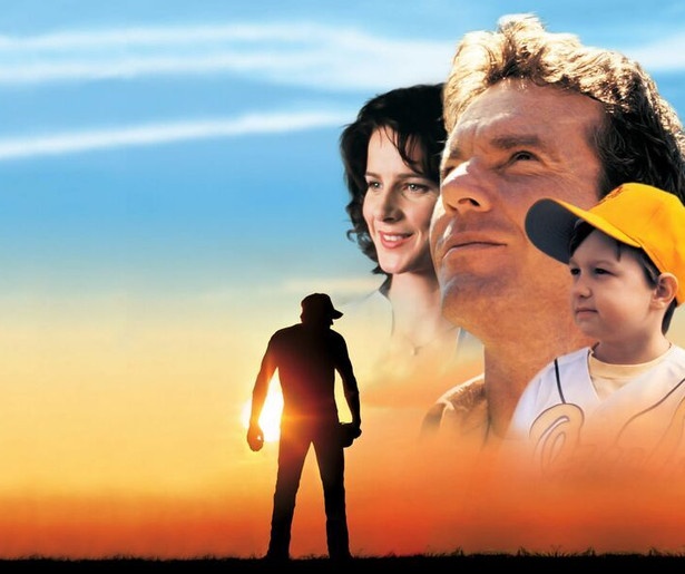 Dennis Quaid bewijst dat het nooit te laat is in The Rookie