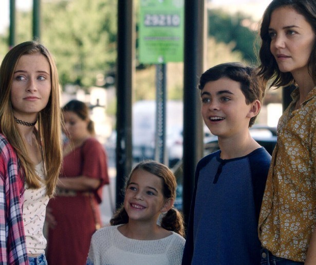 Katie Holmes gaat positiever in het leven staan in The Secret: Dare to Dream