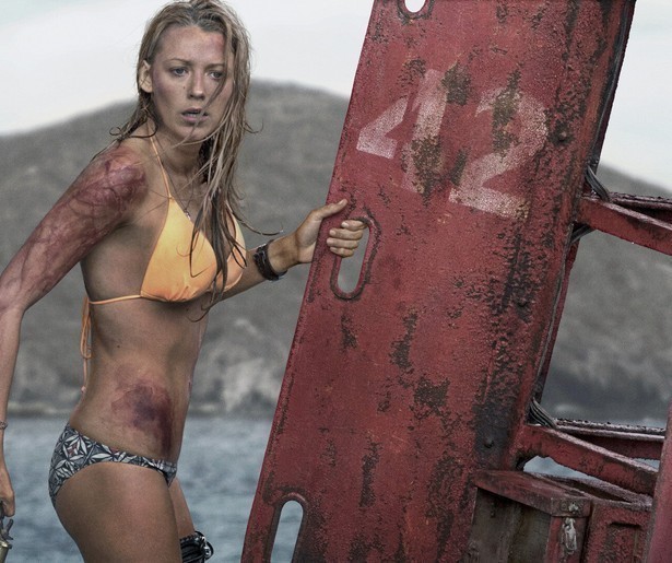 Blake Lively gaat surfen met haaien in The Shallows