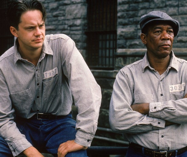 Tim Robbins zit onschuldig in de cel van Shawshank